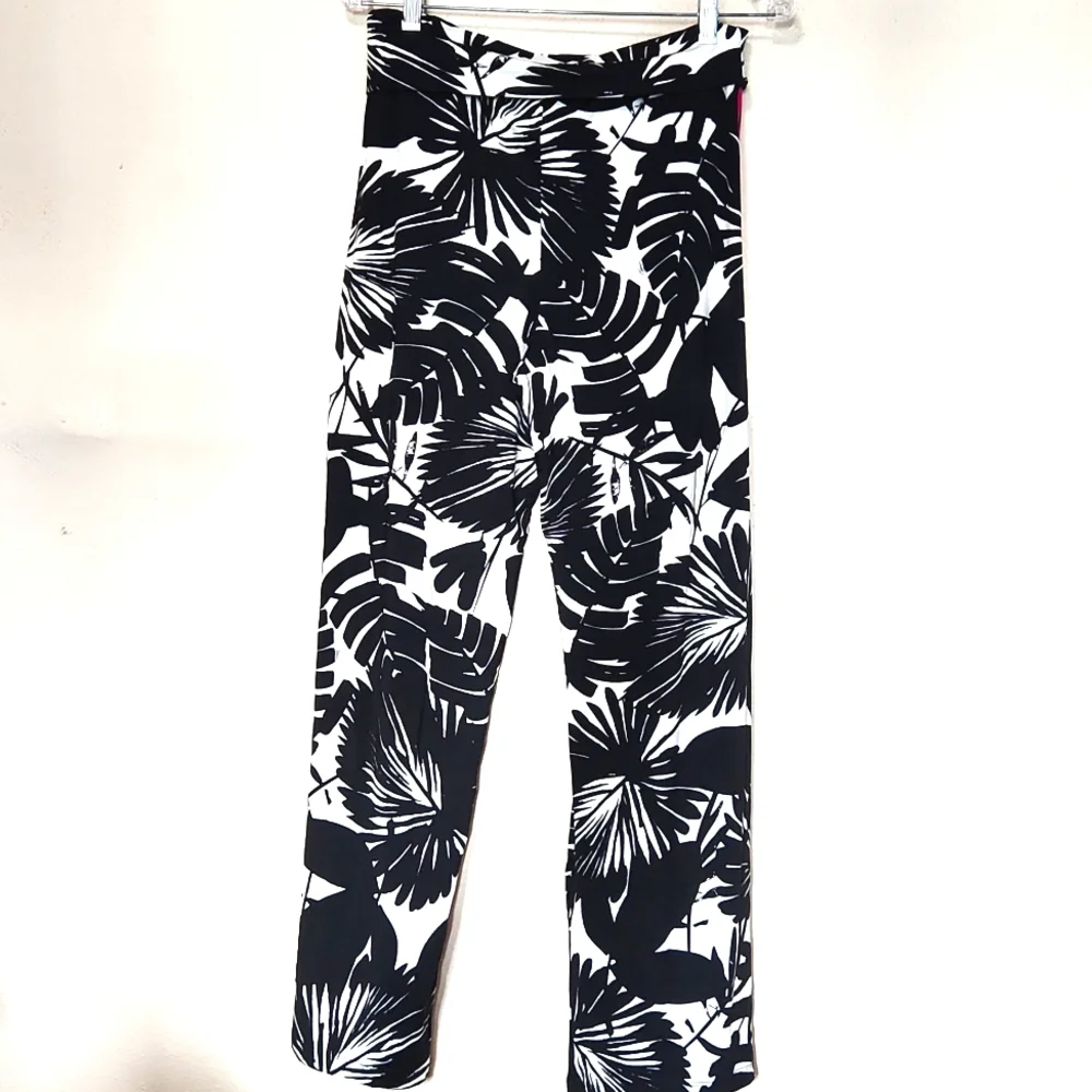 Trina Turk Black White Floral Swim Coverup with Hot Pink Trim